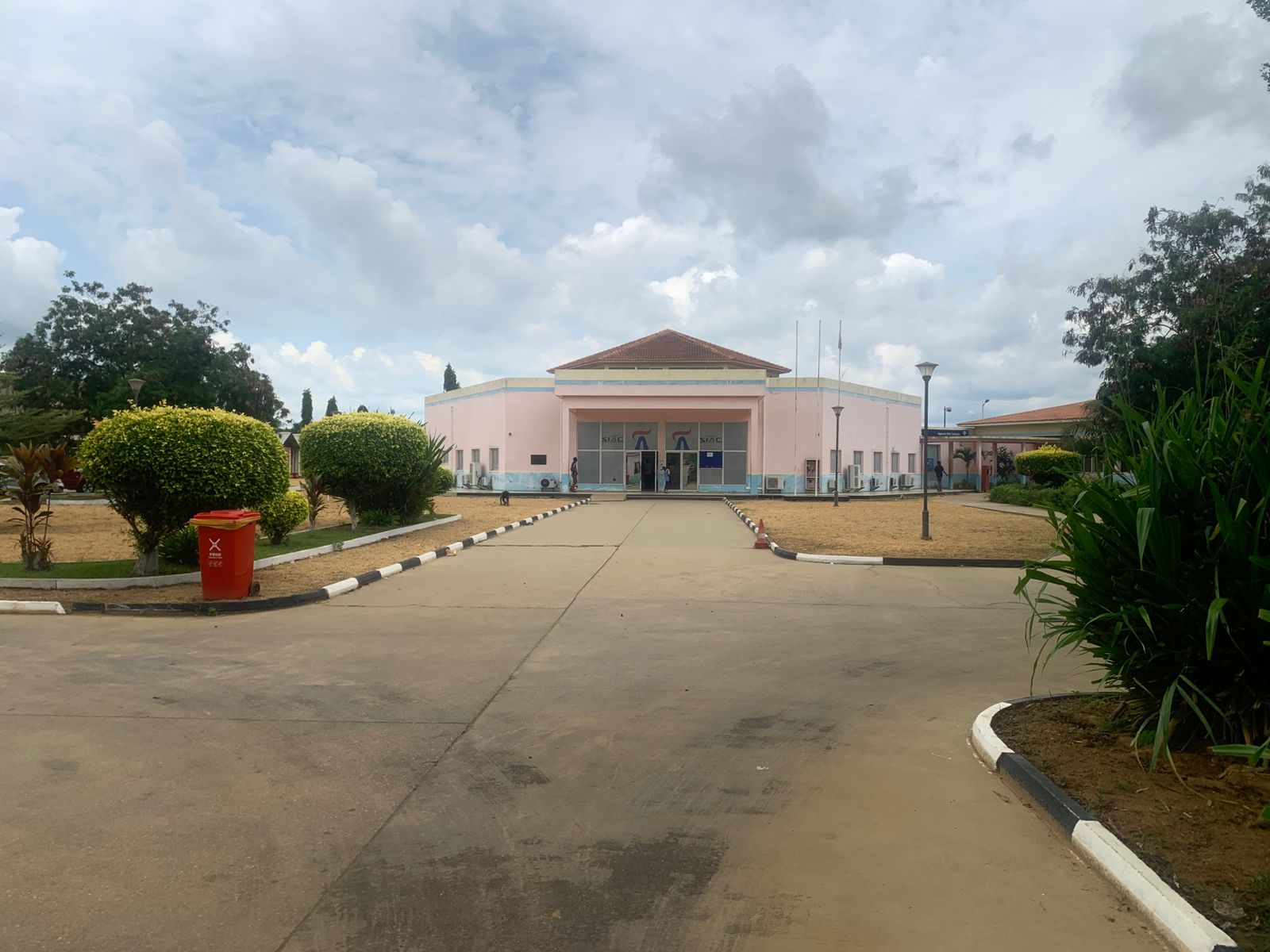 SIAC Cabinda - Exterior
